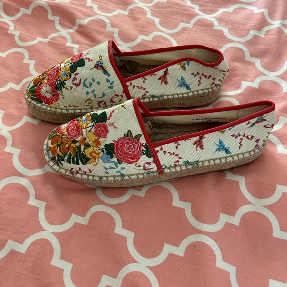 Johnny Was Shoes - Johnny Was Floral Espadrilles with Red Trim